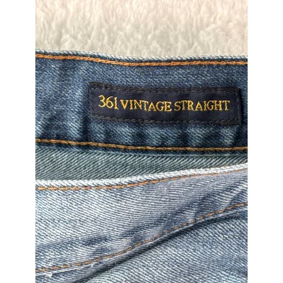 Lucky Brand Jeans 361 Vintage Straight Jeans 36x30 Light Wash Denim - Picture 3 of 10